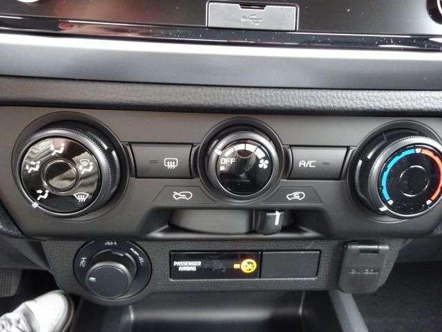 Isuzu D-Max Space Cab 4WD LS Kamera PDC CarPlay