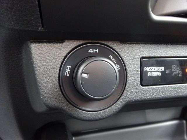 Isuzu D-Max Space Cab 4WD LS Kamera PDC CarPlay