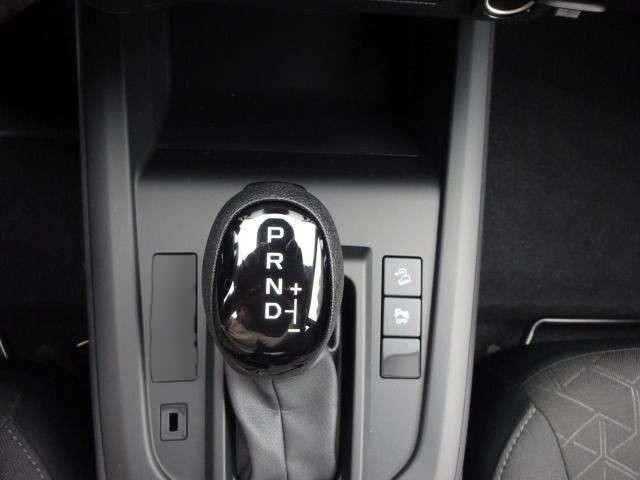 Isuzu D-Max Space Cab 4WD LS Kamera PDC CarPlay