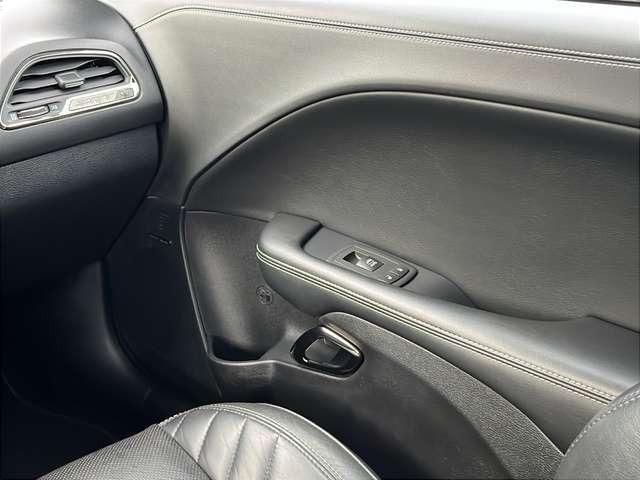 Dodge Challenger *SRT*V8**Hellcat*Widebody*Black**