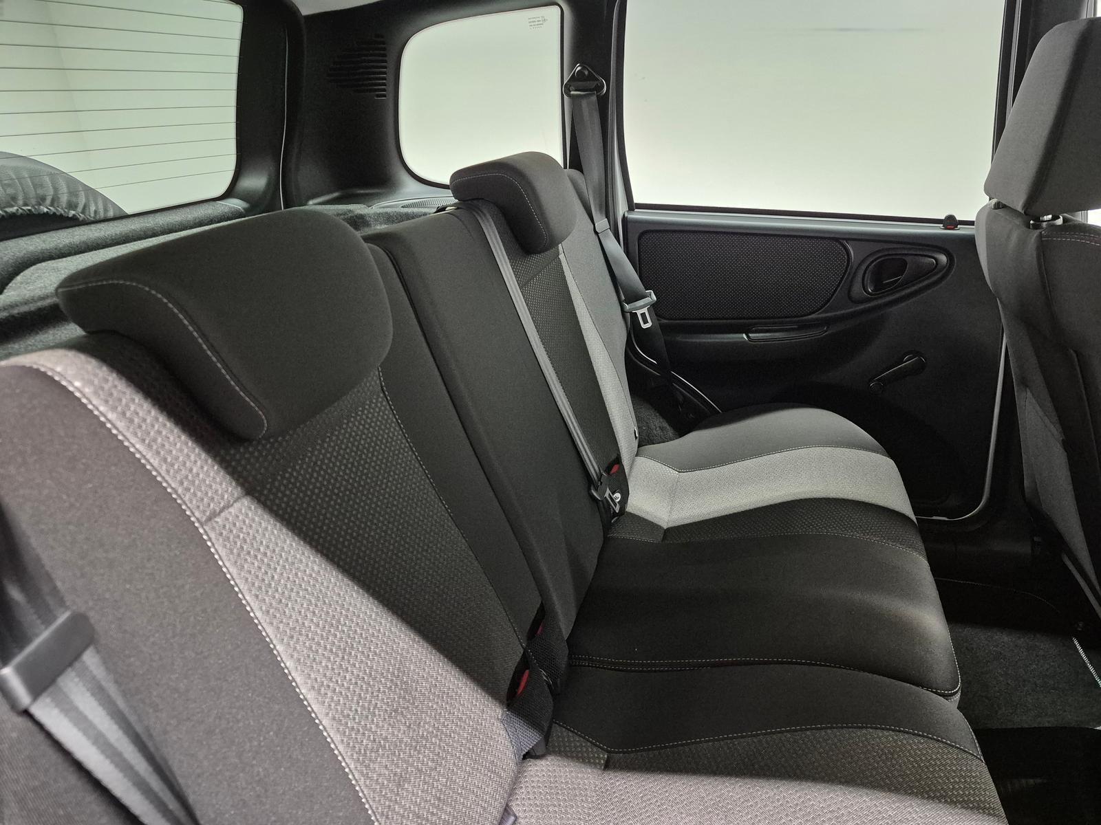 Lada Niva Travel SHZ/Scheibenhzg/PDC/Kam