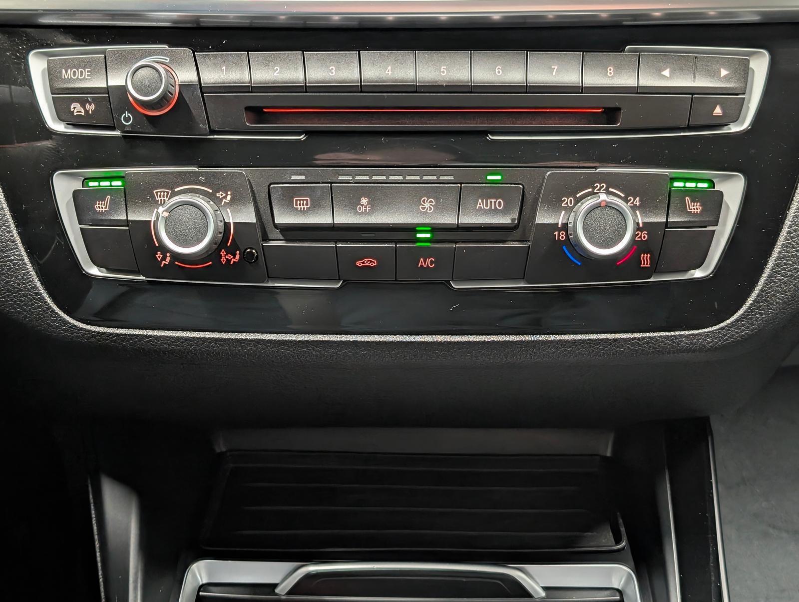 BMW 120 i Sport Line LED/Navi/SHZ/Tempomat/PDC