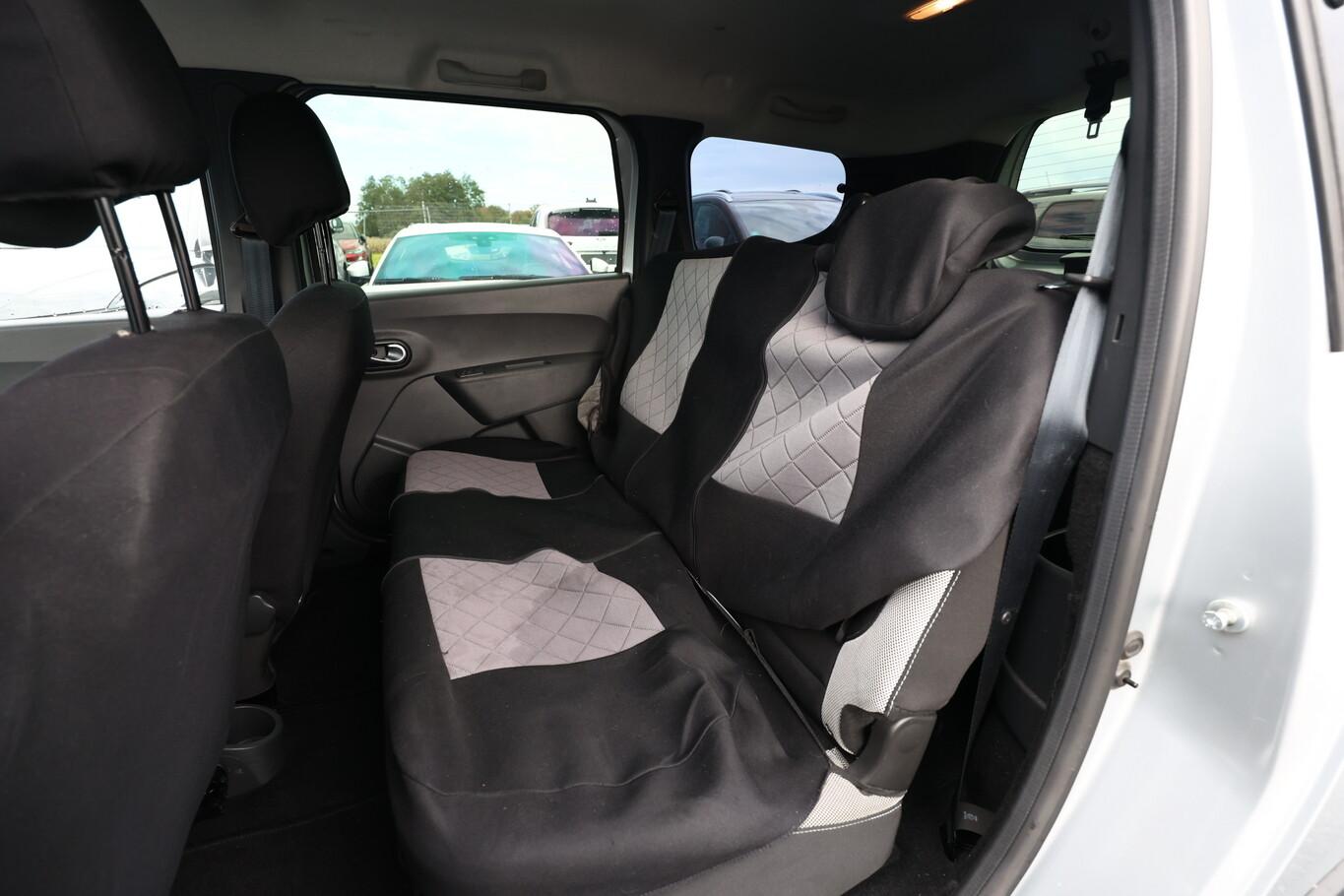 Dacia Lodgy Stepway 1.5 dCi 115 7S Nav PDC Kam SHZ