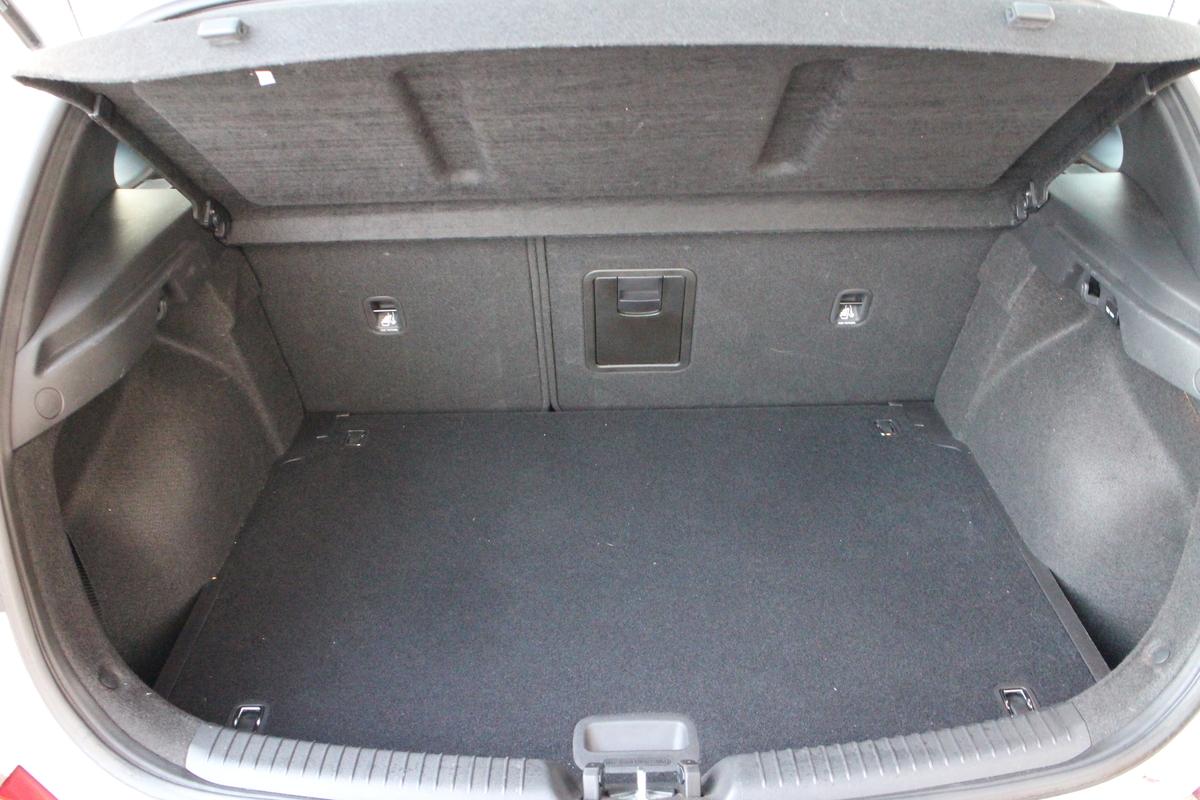 Hyundai i30 1.4 T-GDI Trend *Bluetooth*Automatik*Allwetterreifen*