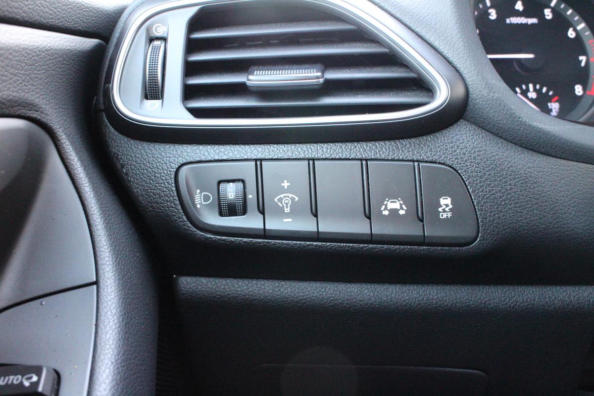 Hyundai i30 1.4 T-GDI Trend *Bluetooth*Automatik*Allwetterreifen*