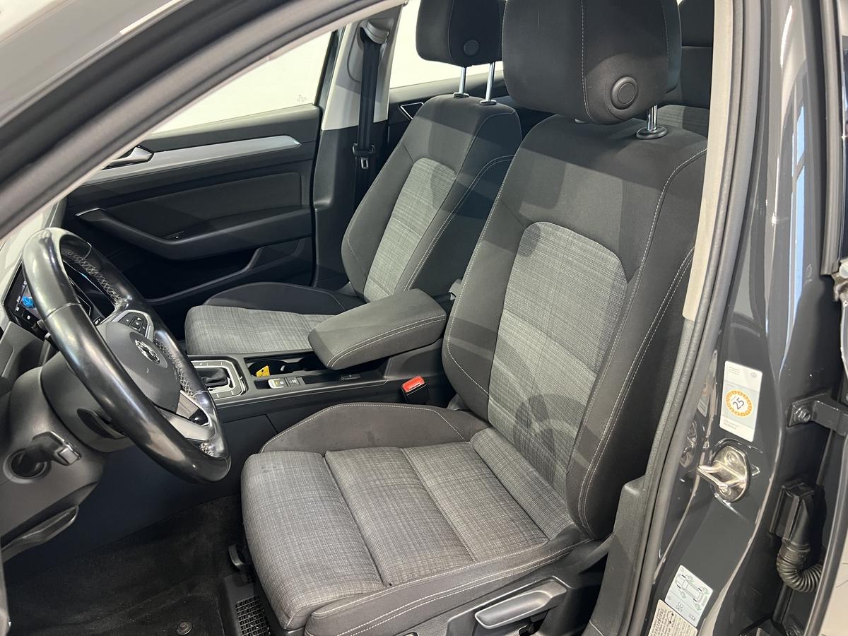 Volkswagen Passat Variant 2.0 TDI Business*Massage*AHK*