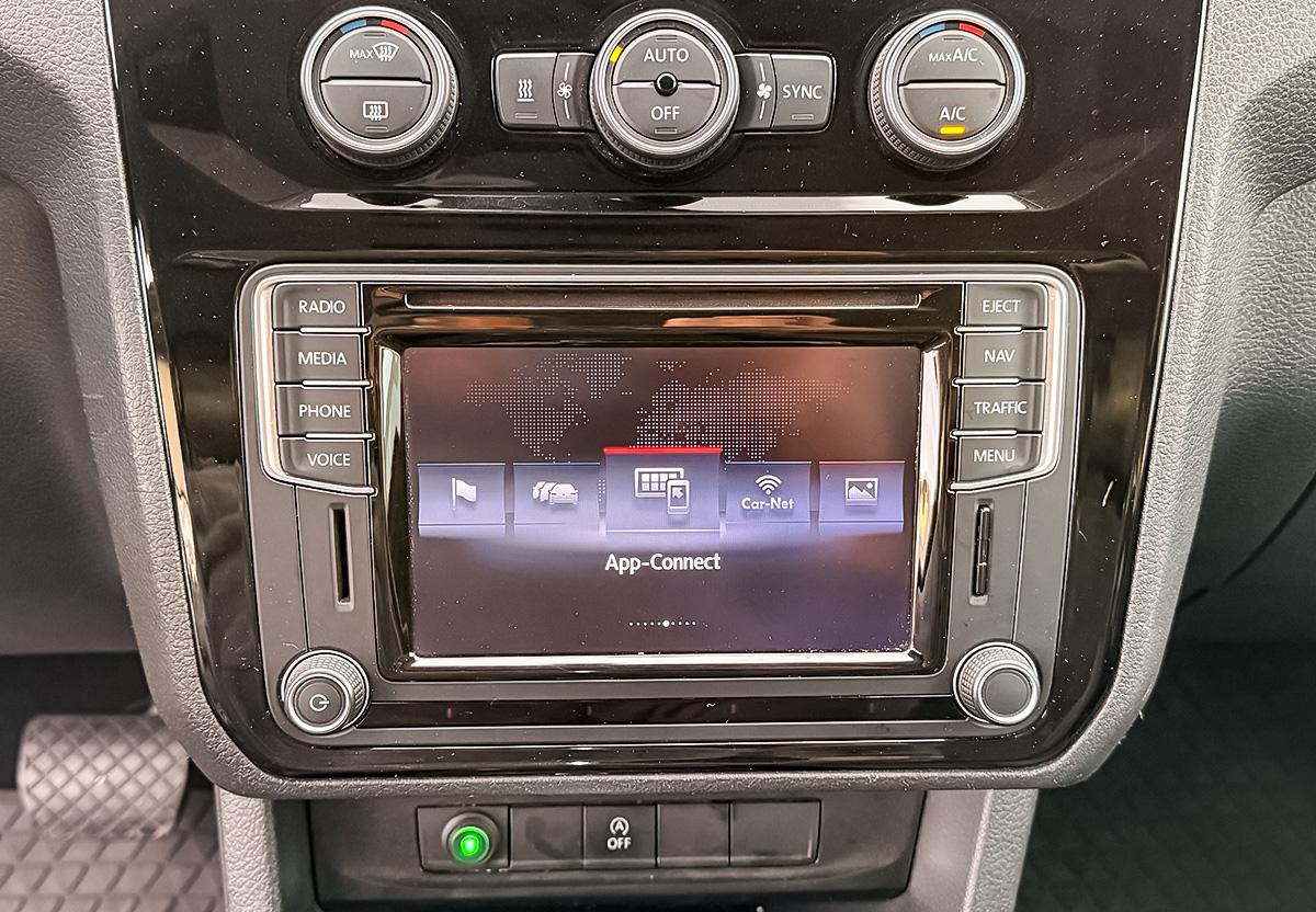 Volkswagen Caddy 2.0 TDI BMT Highline DSG Alcantara R.Cam Dynaudio