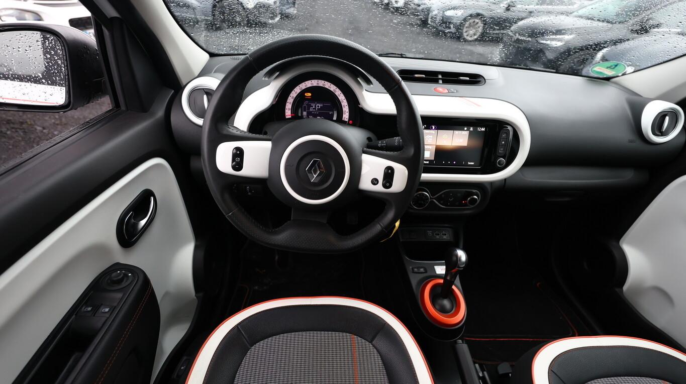 Renault Twingo Electric Vibes Nav LaneA PDC Kam LM16Z