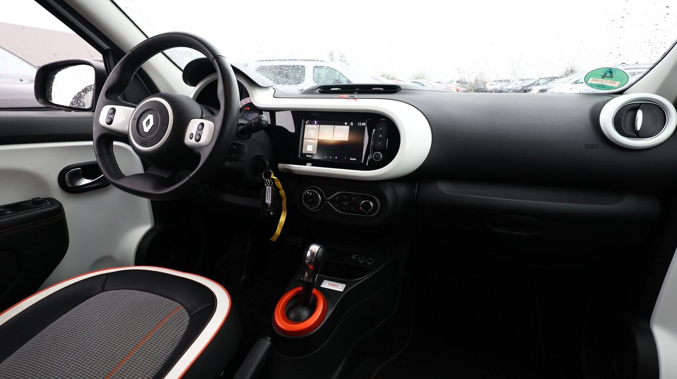 Renault Twingo Electric Vibes Nav LaneA PDC Kam LM16Z