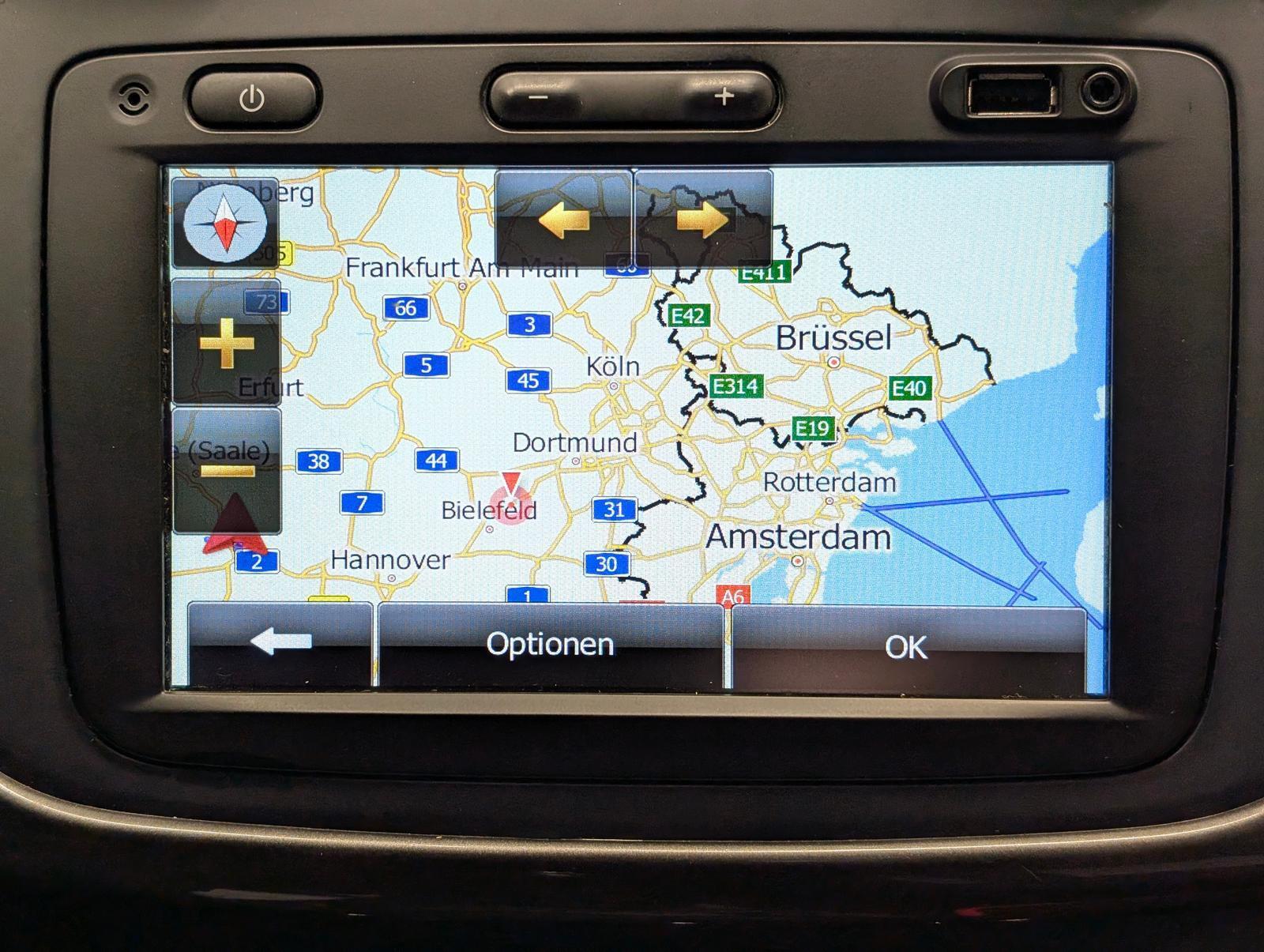 Dacia Sandero Stepway Navi/BT/PDC/Tempomat/AHK/TFL