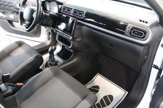 Citroën C3 1.2 PureTech Shine  (NAVI)