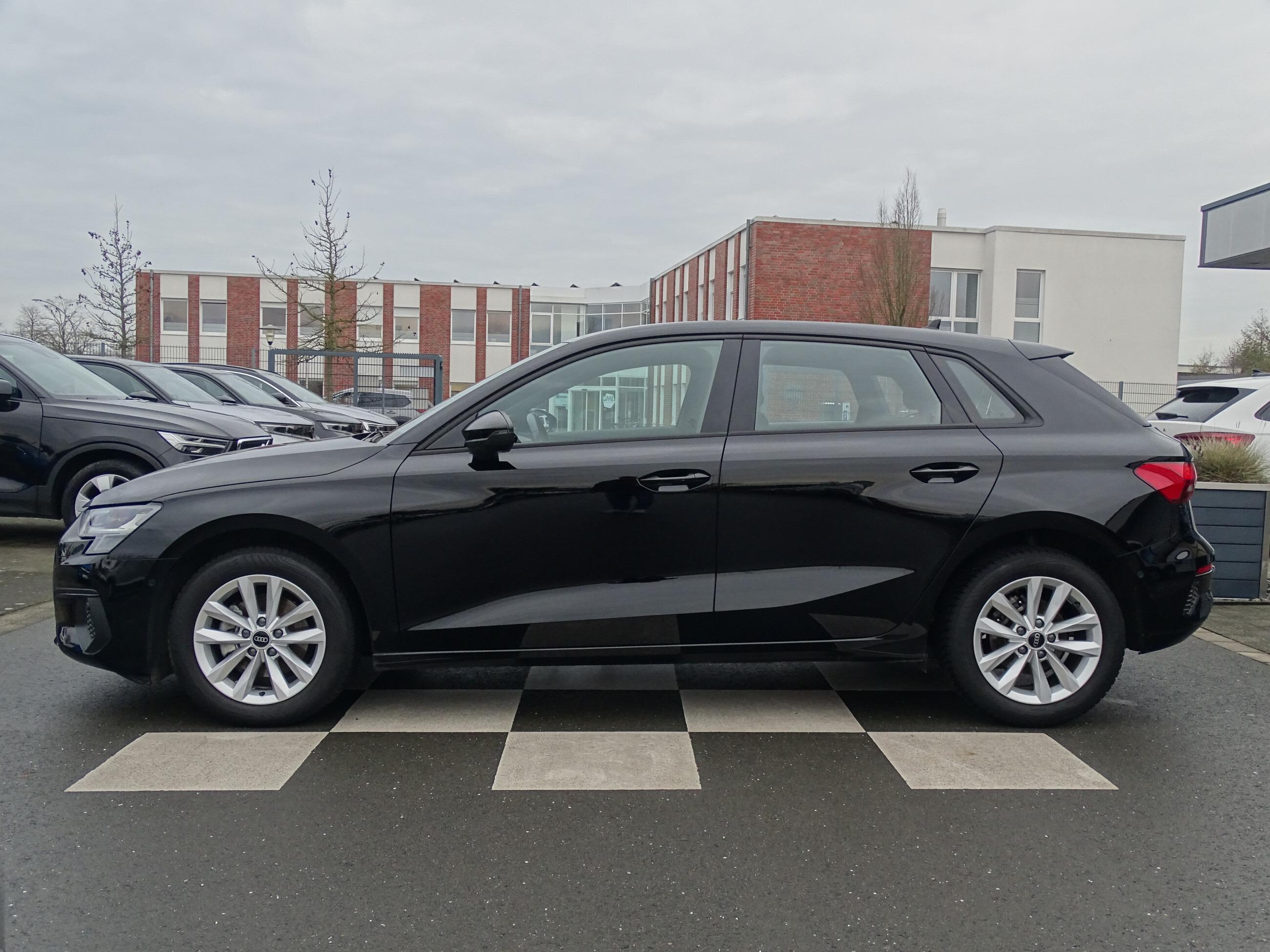 Audi A3 30 TFSI*LED*CARPLAY*SHZG*DAB*PDC*GJR*MFL*TEL*