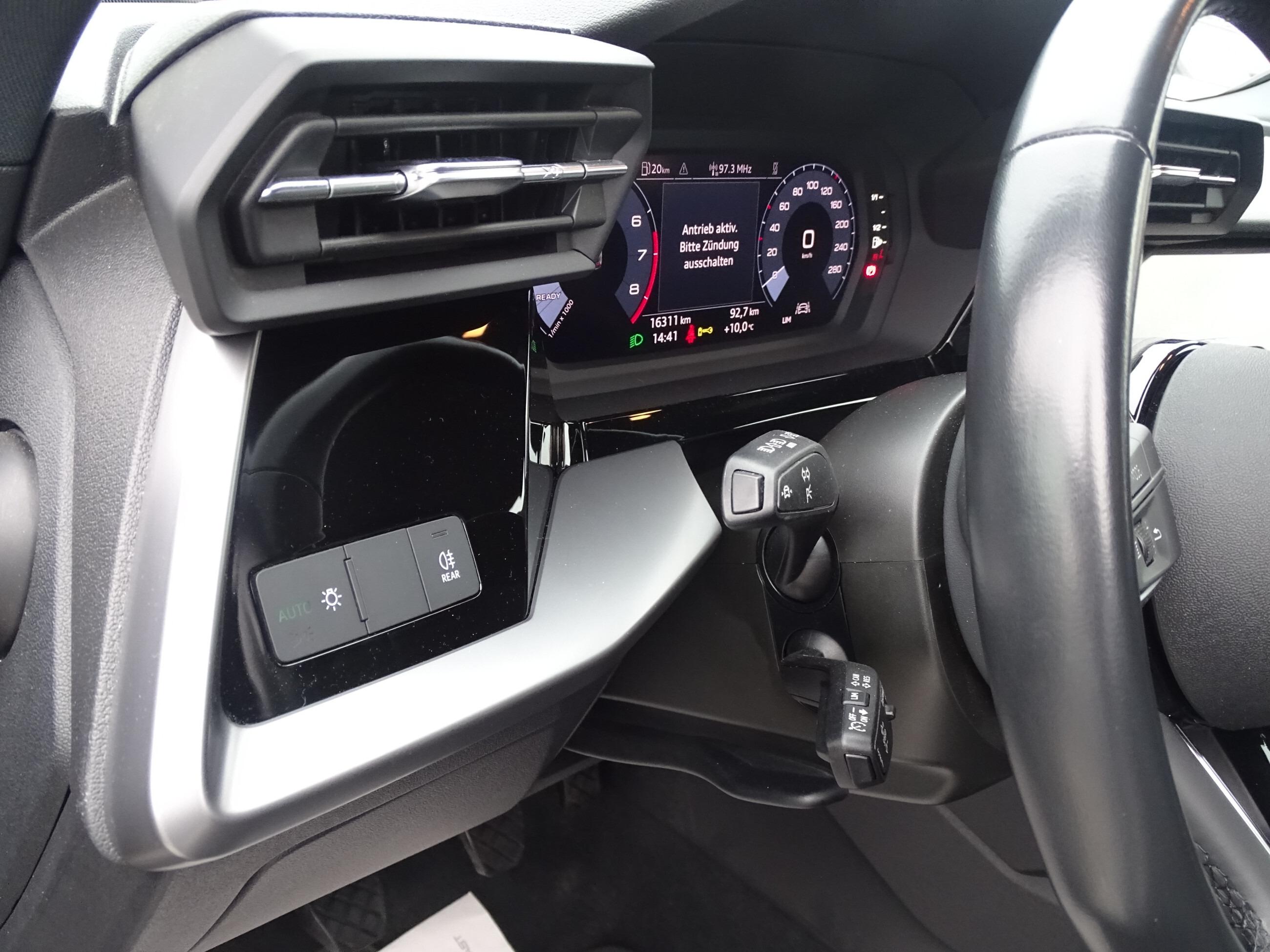 Audi A3 30 TFSI*LED*CARPLAY*SHZG*DAB*PDC*GJR*MFL*TEL*