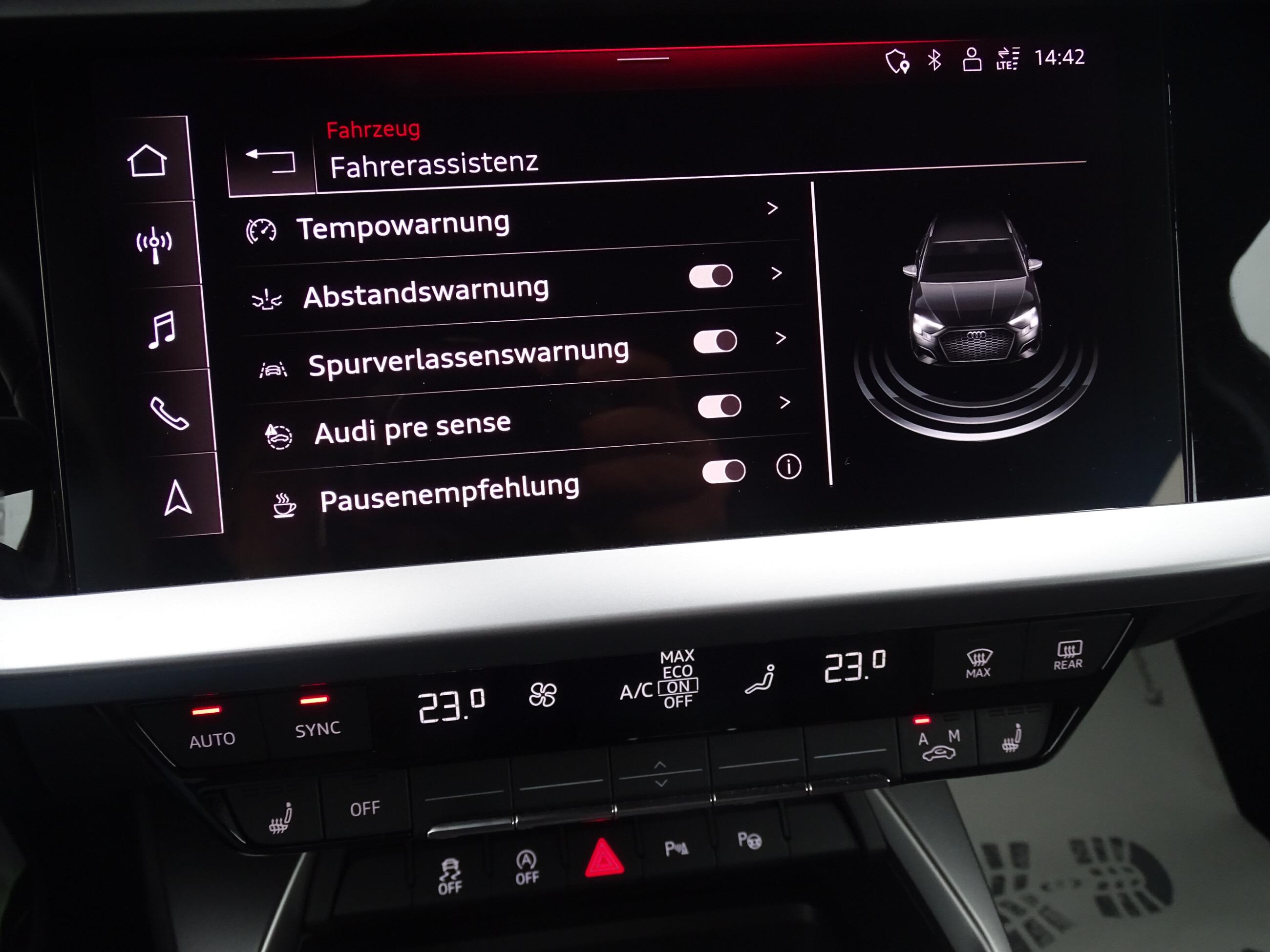 Audi A3 30 TFSI*LED*CARPLAY*SHZG*DAB*PDC*GJR*MFL*TEL*