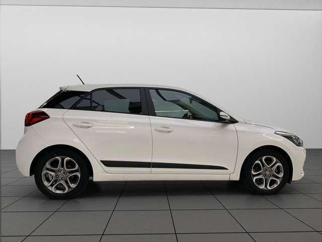 Hyundai i20 Style *RFK*LRH*SHZ*