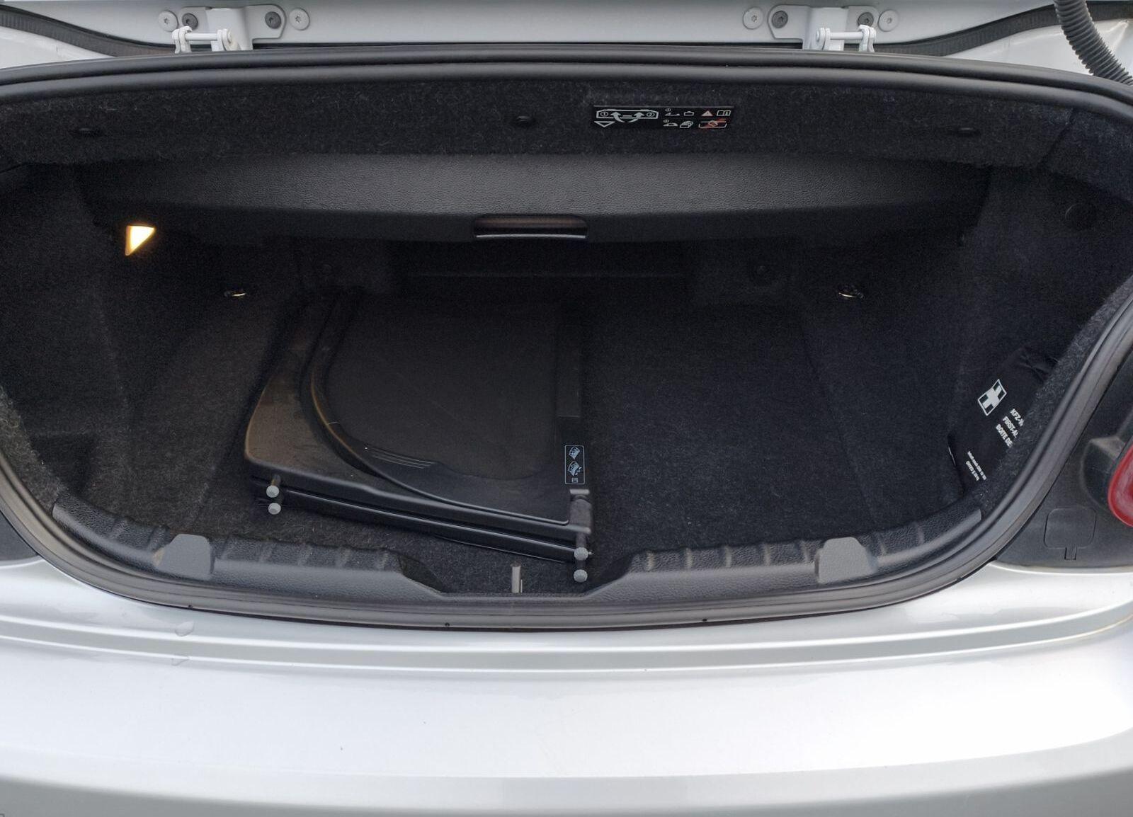 BMW 218 i Cabrio Aut./Leder/SHZ/Navi/PDC v.+h