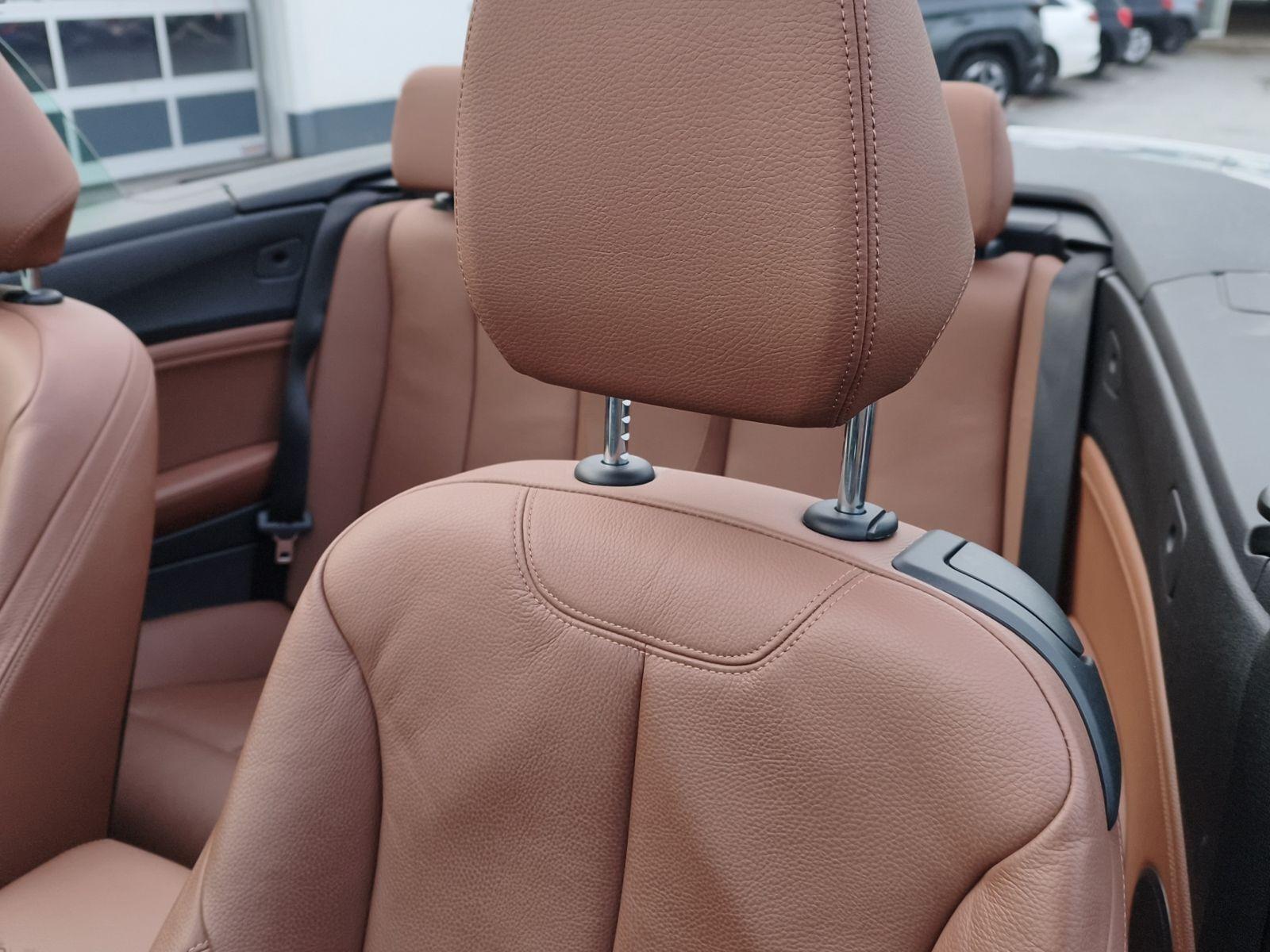 BMW 218 i Cabrio Aut./Leder/SHZ/Navi/PDC v.+h