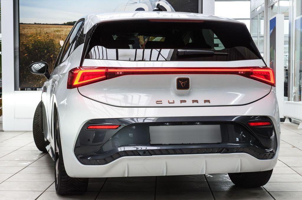 Cupra Born LED+NAVI+360°KAM+ACC+SHZ+APP