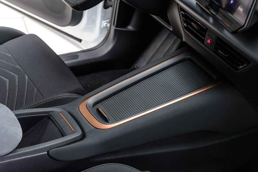 Cupra Born LED+NAVI+360°KAM+ACC+SHZ+APP