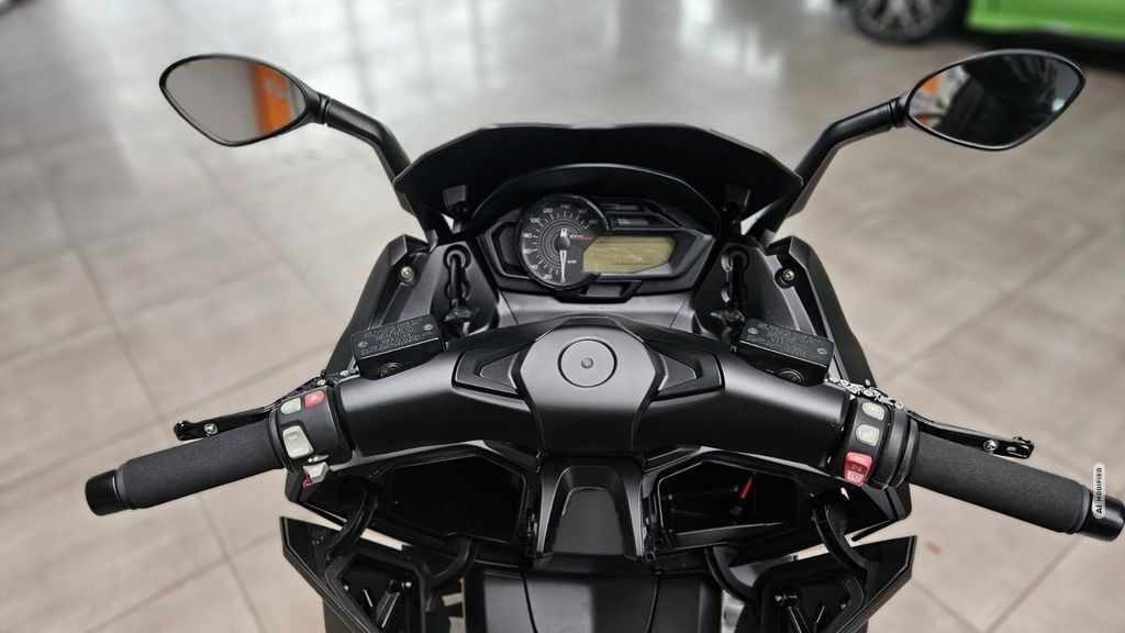 BMW C 650 Sport ABS Griff-und Sitzheizung Akrapovic