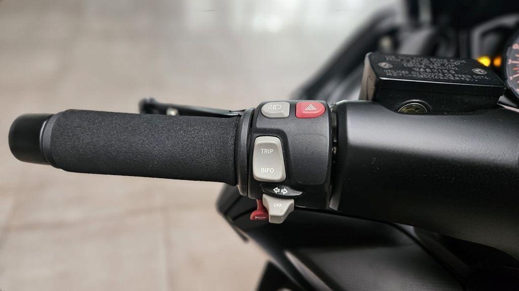 BMW C 650 Sport ABS Griff-und Sitzheizung Akrapovic