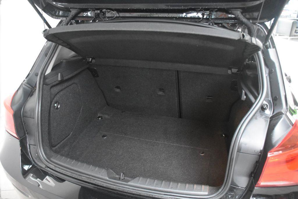 BMW 118 i Advantage Navi Klimaauto HarmanKardon PDC