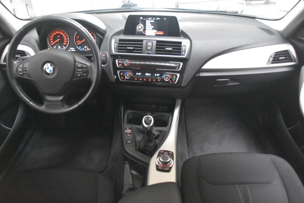 BMW 118 i Advantage Navi Klimaauto HarmanKardon PDC