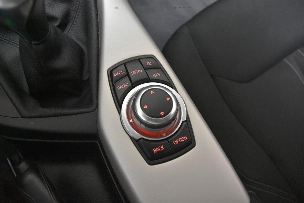 BMW 118 i Advantage Navi Klimaauto HarmanKardon PDC