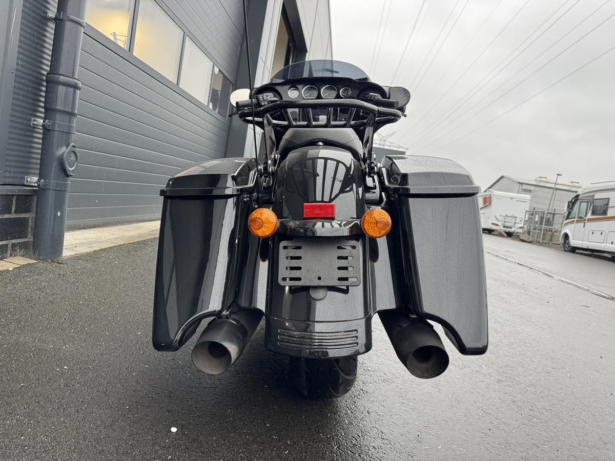 Harley-Davidson Street Glide Special+Black+Tempomat+Koffer