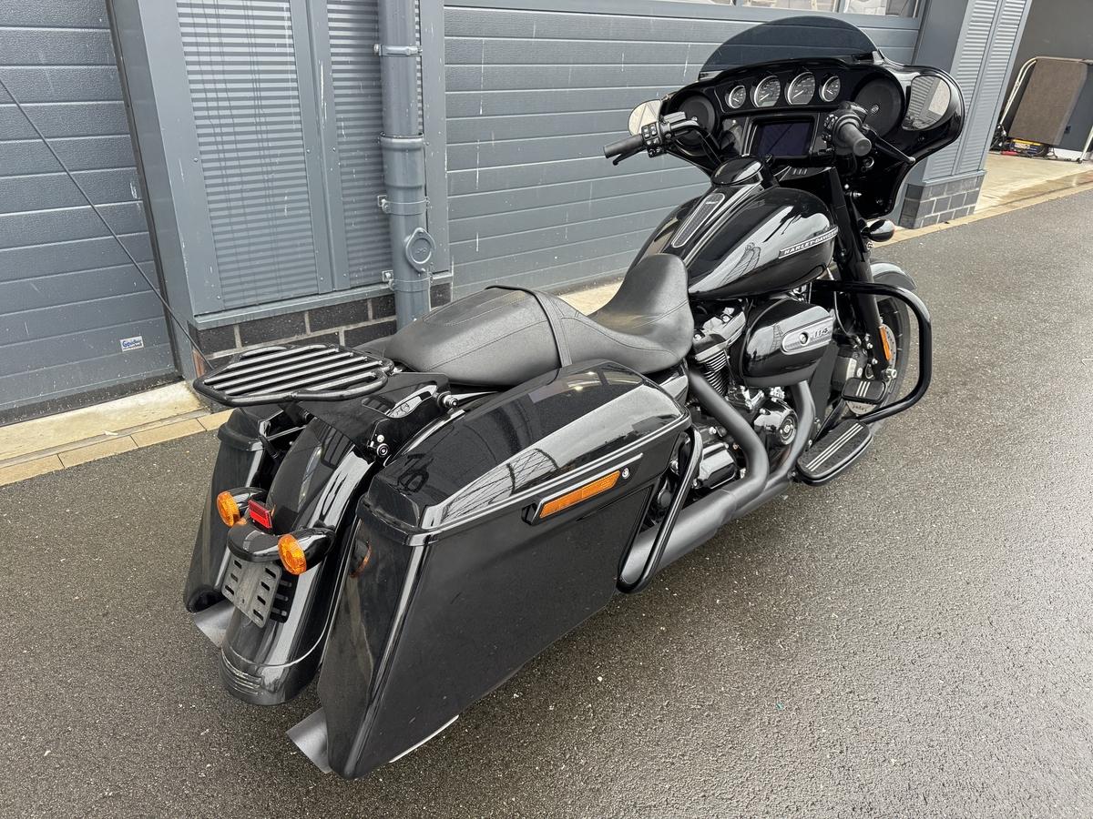 Harley-Davidson Street Glide Special+Black+Tempomat+Koffer