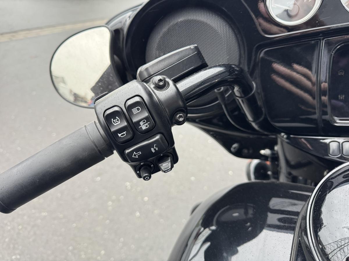 Harley-Davidson Street Glide Special+Black+Tempomat+Koffer