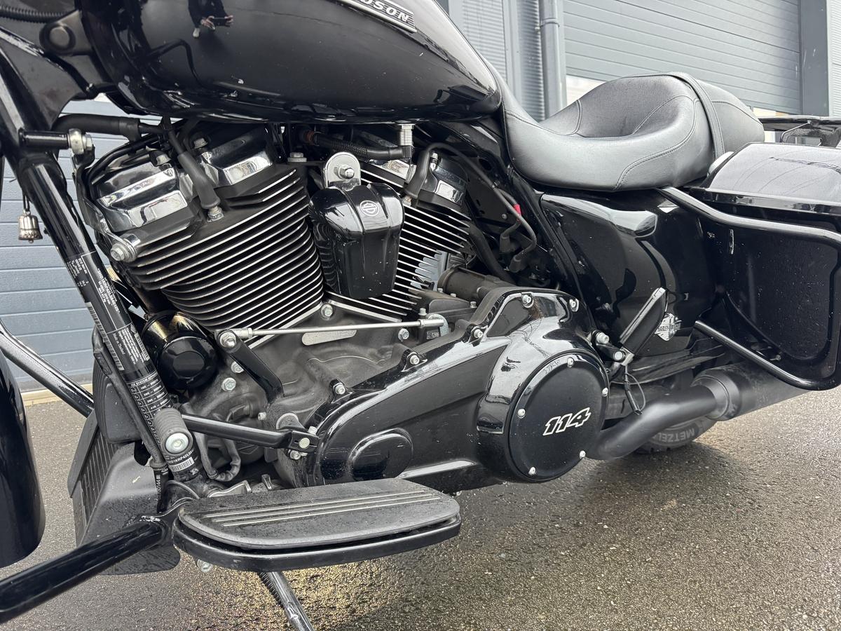 Harley-Davidson Street Glide Special+Black+Tempomat+Koffer