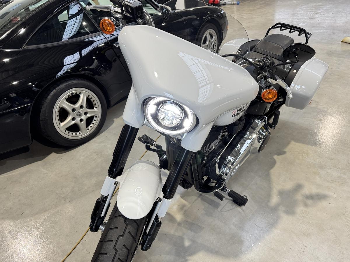 Harley-Davidson Sport Glide White+Tempomat+Koffer