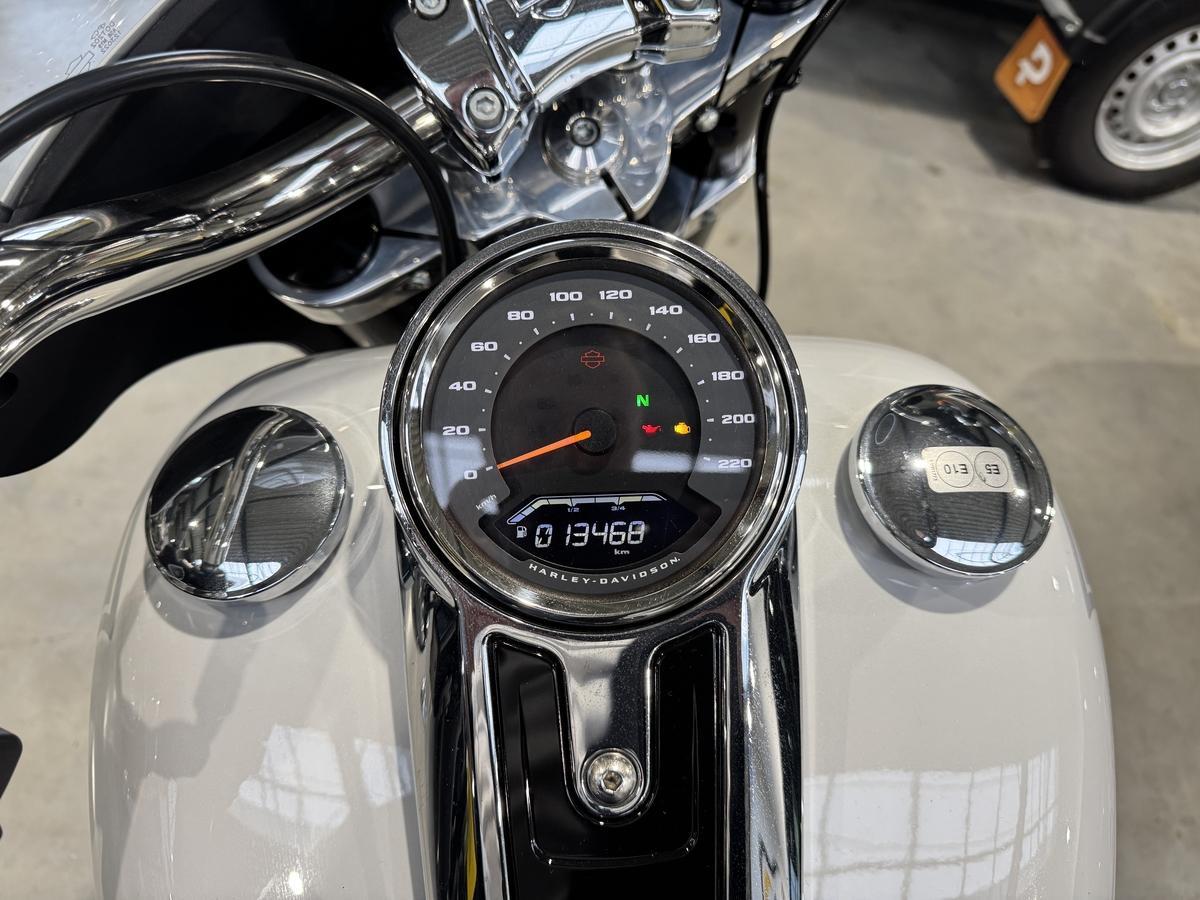 Harley-Davidson Sport Glide White+Tempomat+Koffer