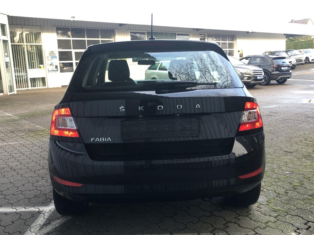 Skoda Fabia 1.0 MPI Cool Plus KLIMA*ALU*PDC*SHZG*ALLWETTER