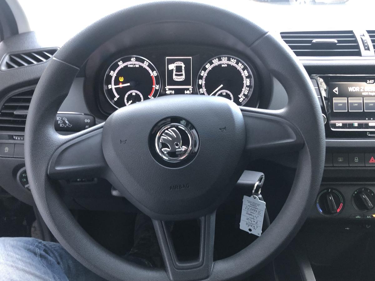 Skoda Fabia 1.0 MPI Cool Plus KLIMA*ALU*PDC*SHZG*ALLWETTER