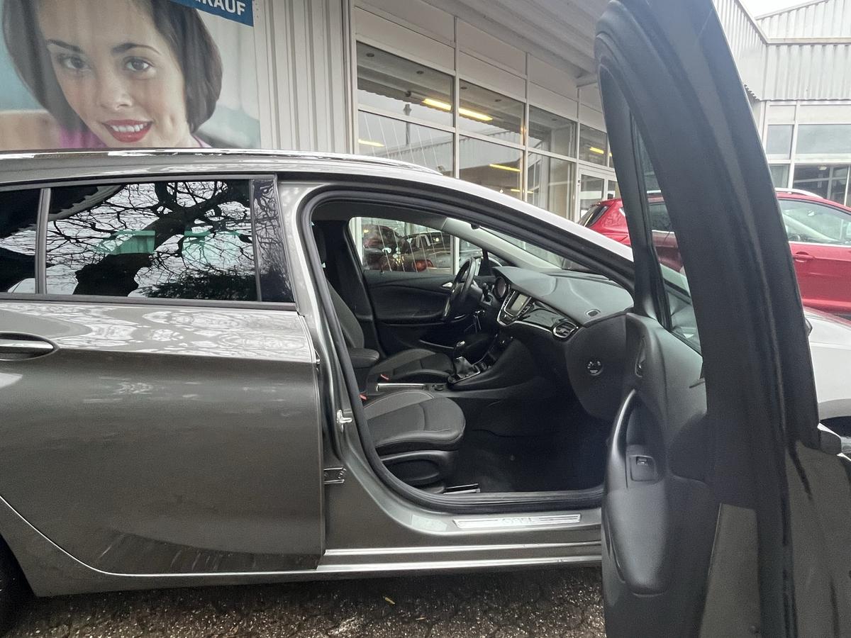 Opel Astra K 1.2 TURBO SIDI ELEGANCE KLIMA ALU NAVI PDC KAMERA  