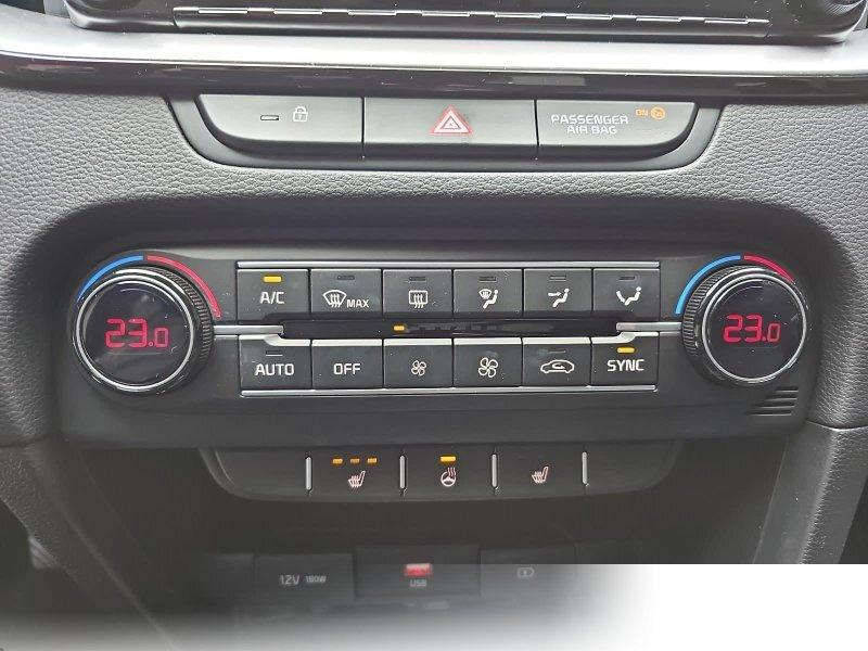 Kia cee'd / Ceed 1,5 T-GDI VISION NAVI KOMFORT WINTER KAMERA LM16