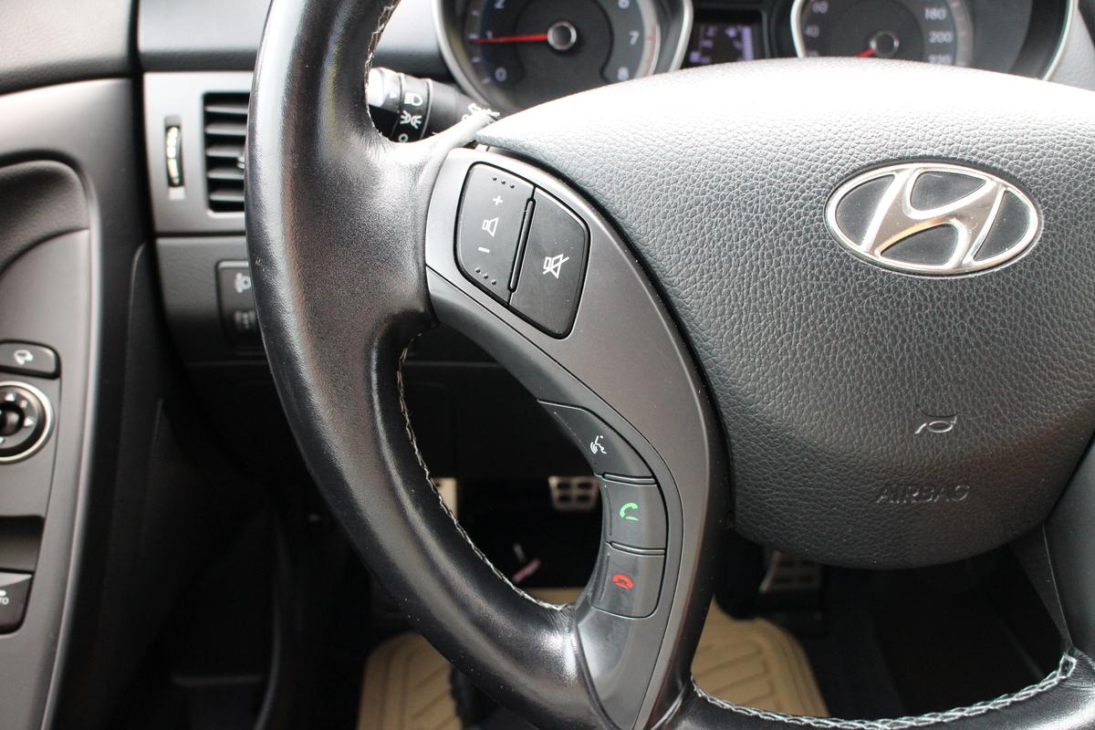 Hyundai i30 Coupe 1.4 Design *Bluetooth*Klimaanlage*Allwetterreifen*