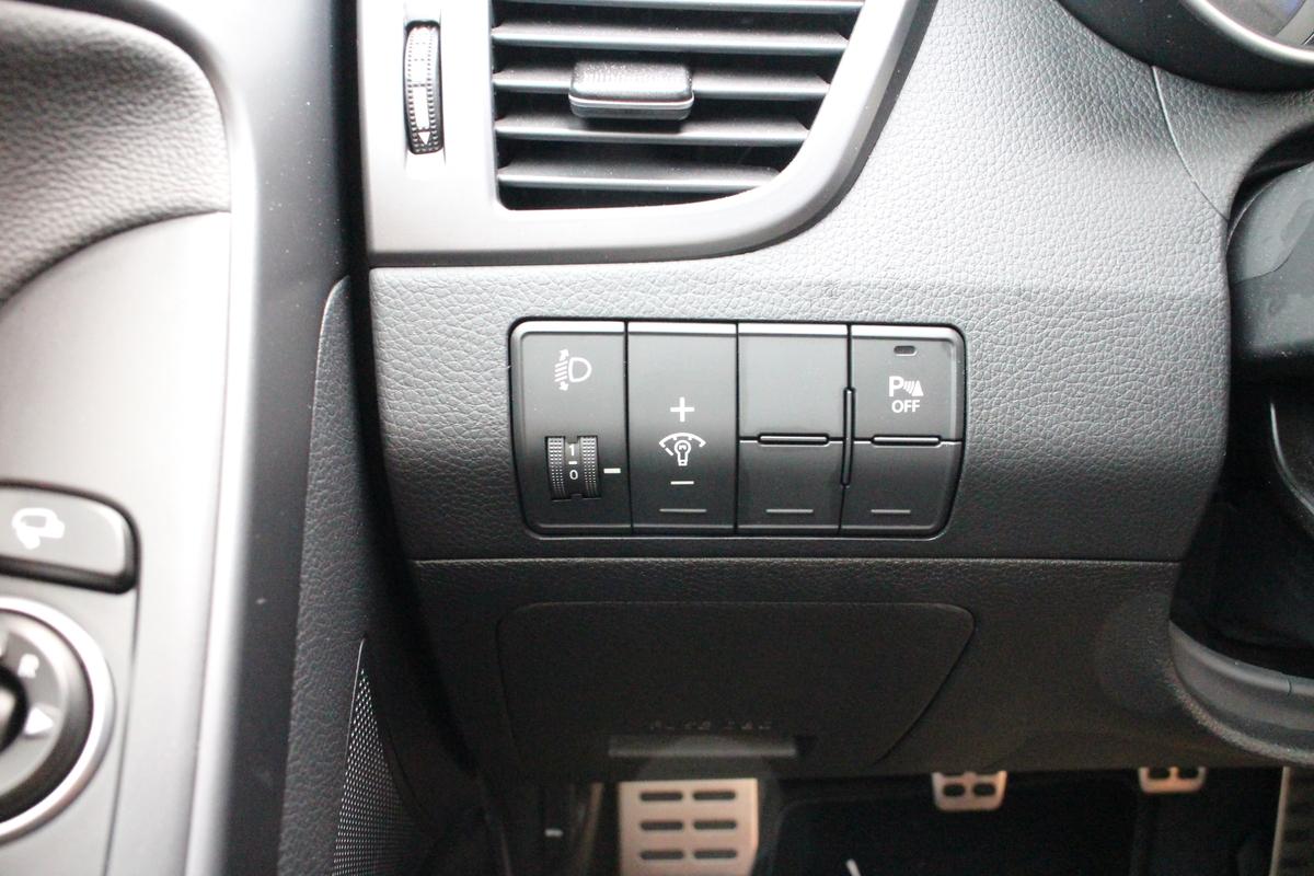 Hyundai i30 Coupe 1.4 Design *Bluetooth*Klimaanlage*Allwetterreifen*