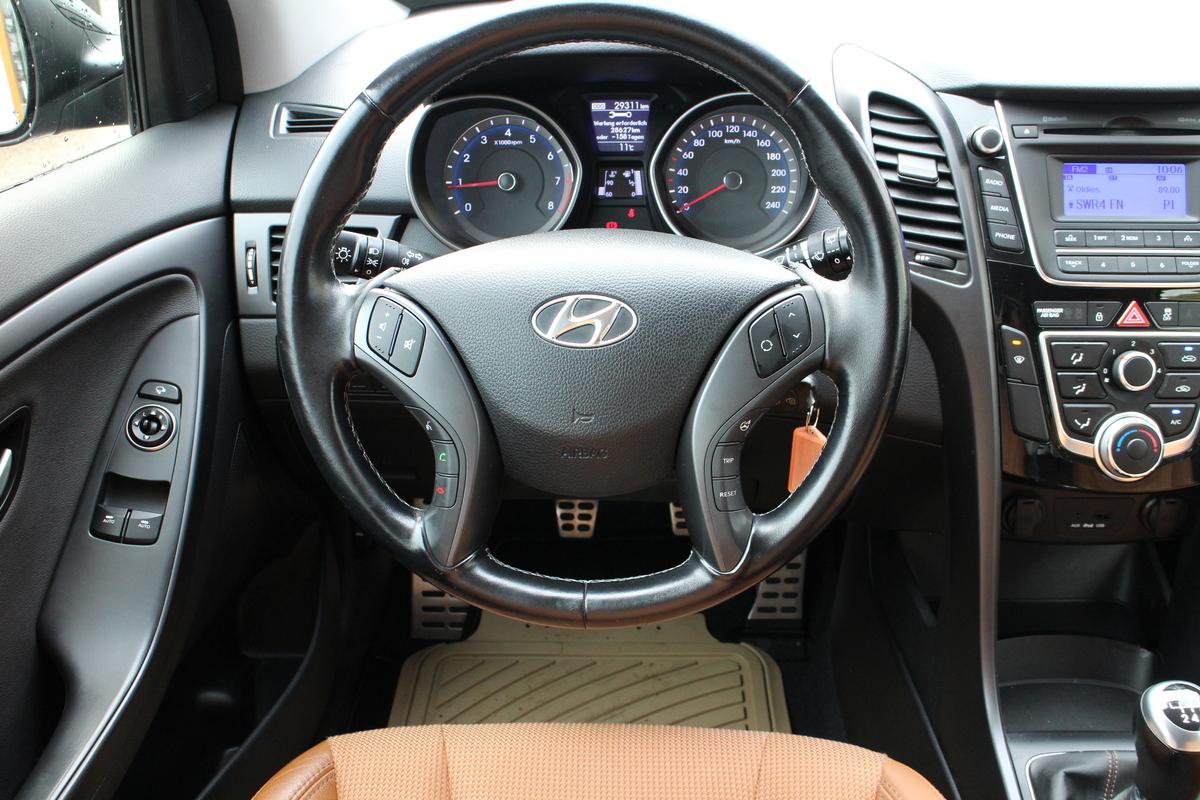 Hyundai i30 Coupe 1.4 Design *Bluetooth*Klimaanlage*Allwetterreifen*