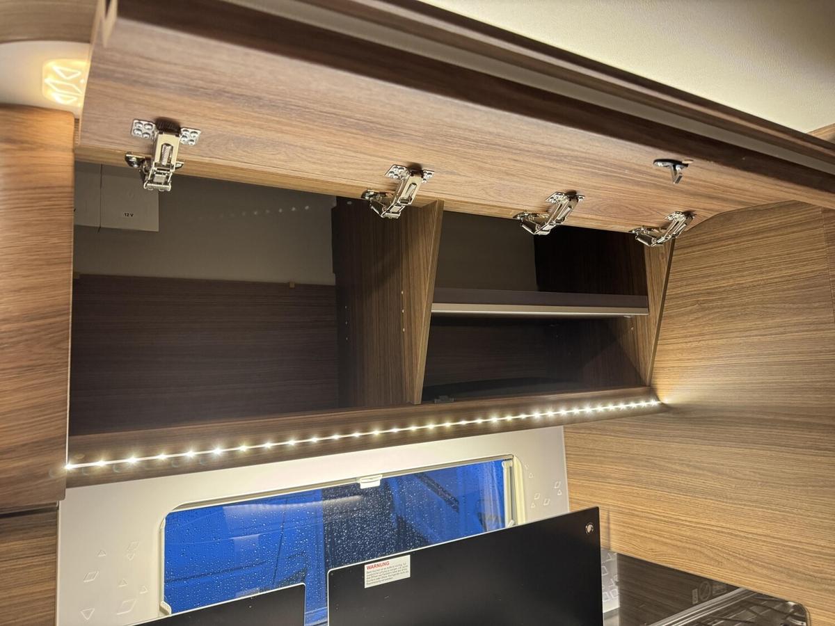 Tabbert Puccini 550 E 2.5m+2000kg+City-Wasser