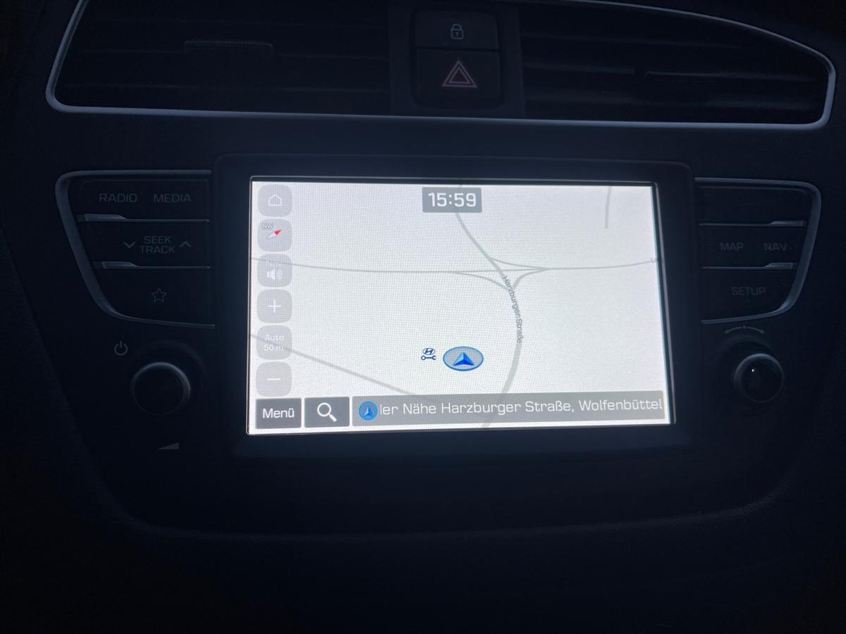 Hyundai i20 1.0 Trend Automatik Navi Sitzh. Spurh. Klima Bluetooth