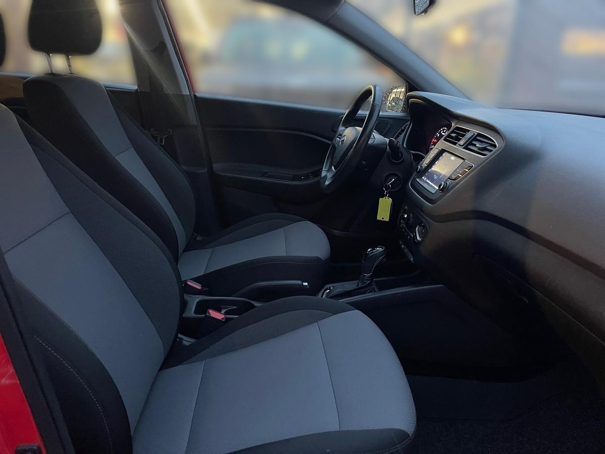 Hyundai i20 1.0 Trend Automatik Navi Sitzh. Spurh. Klima Bluetooth