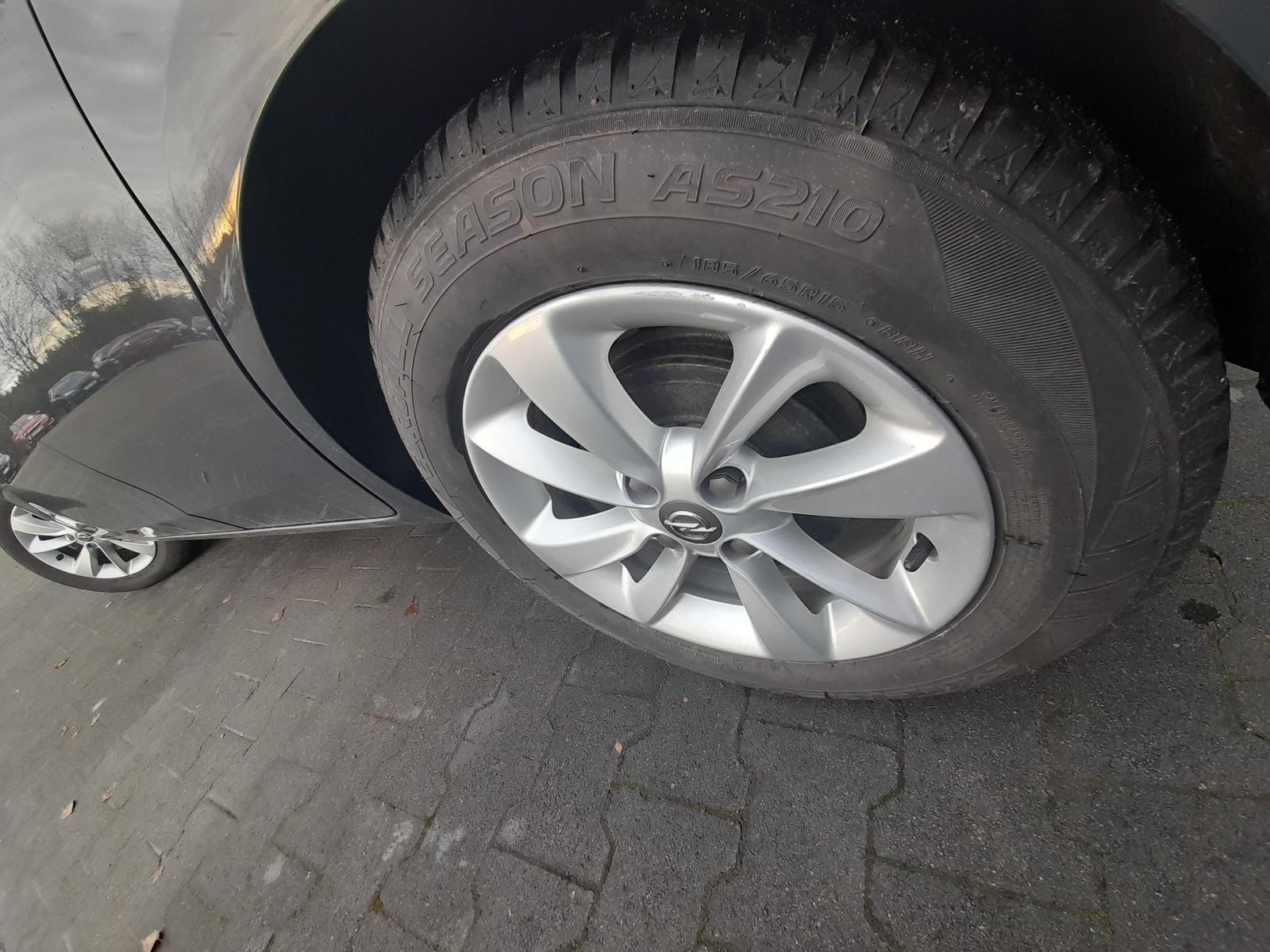 Opel Corsa E Drive PDC~SHZ~GRA~ALU~SCHECKHEFTGEPFLEGT