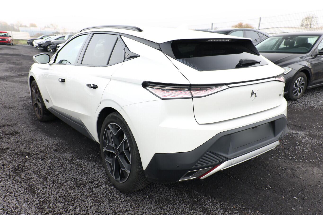 DS Automobiles DS4 4 1.5 BHDi 130 EAT8 Cross Rivoli  LED Nav ACC