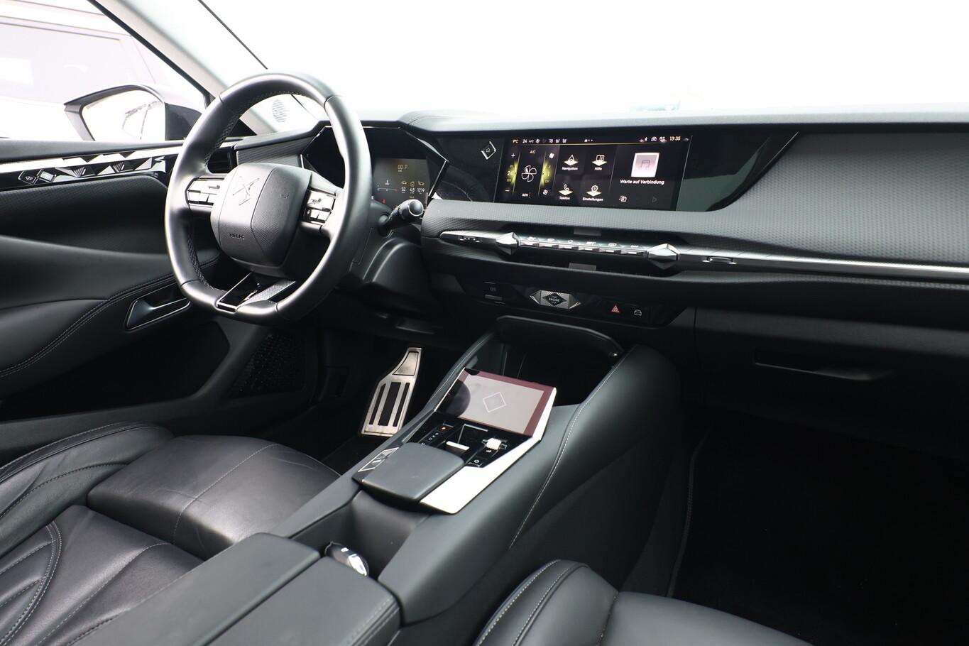 DS Automobiles DS4 4 1.5 BHDi 130 EAT8 Cross Rivoli  LED Nav ACC