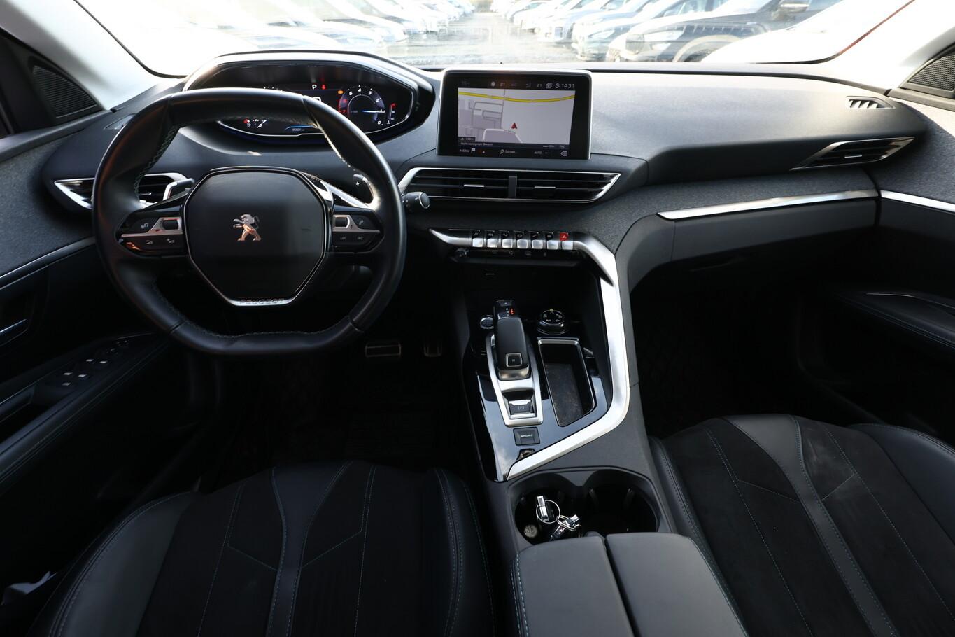 Peugeot 3008 1.2 PT 130 Aut. Crossway Pano Nav ACC AHK