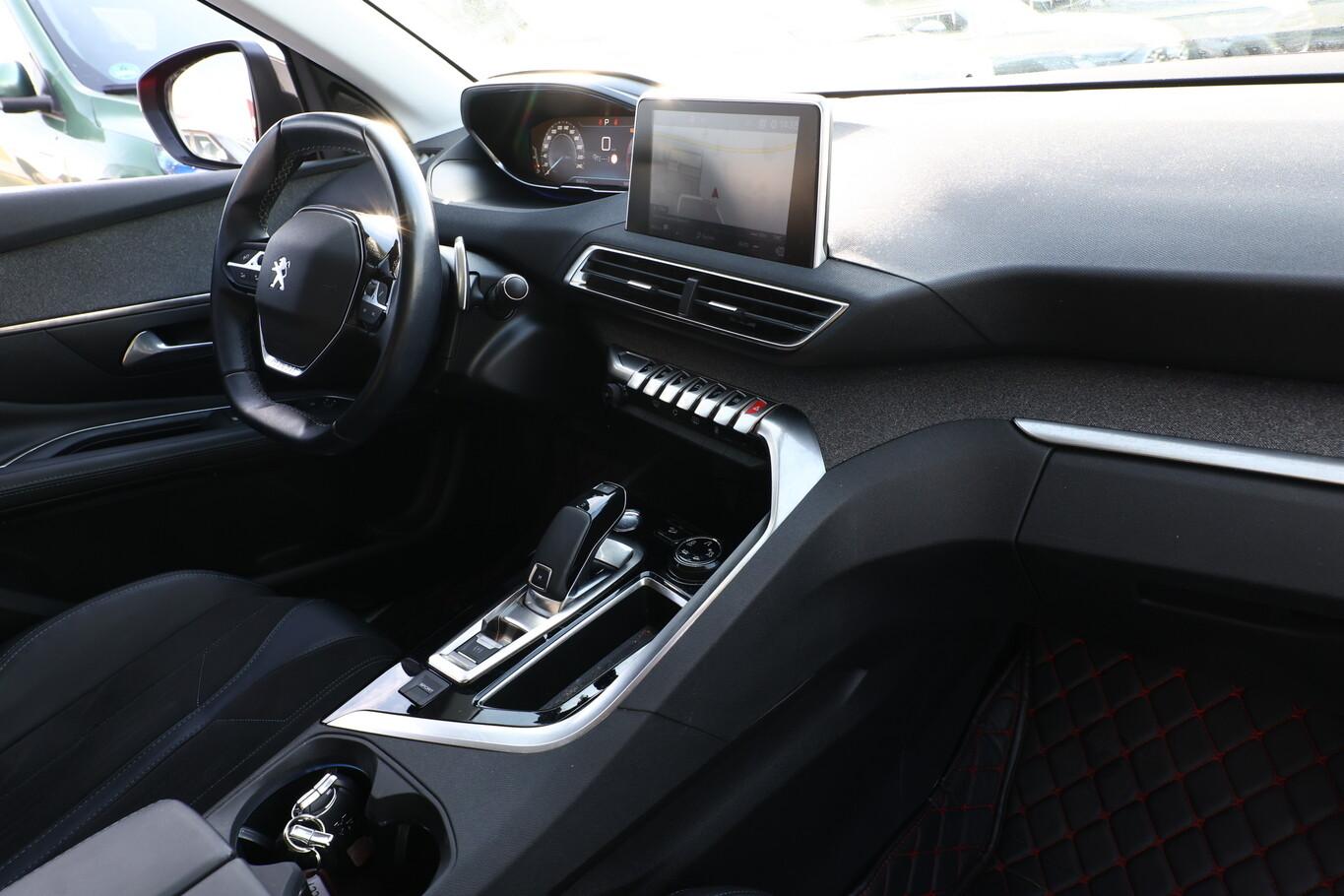 Peugeot 3008 1.2 PT 130 Aut. Crossway Pano Nav ACC AHK