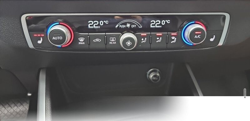 Audi Q2 35 TFSI S-TRONIC S LINE NAVI LED ACC EL.HECKKL. WI